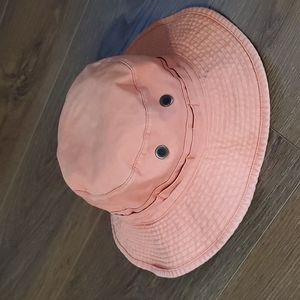 TROPICAL TRENDS bucket hat.    #4812